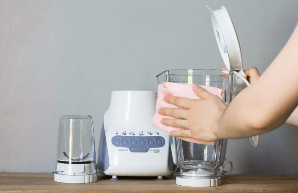 how to clean a food processor
